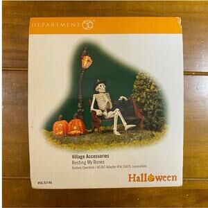 Department 56 Halloween Village "Resting My Bones" Accessory Set In Original Box